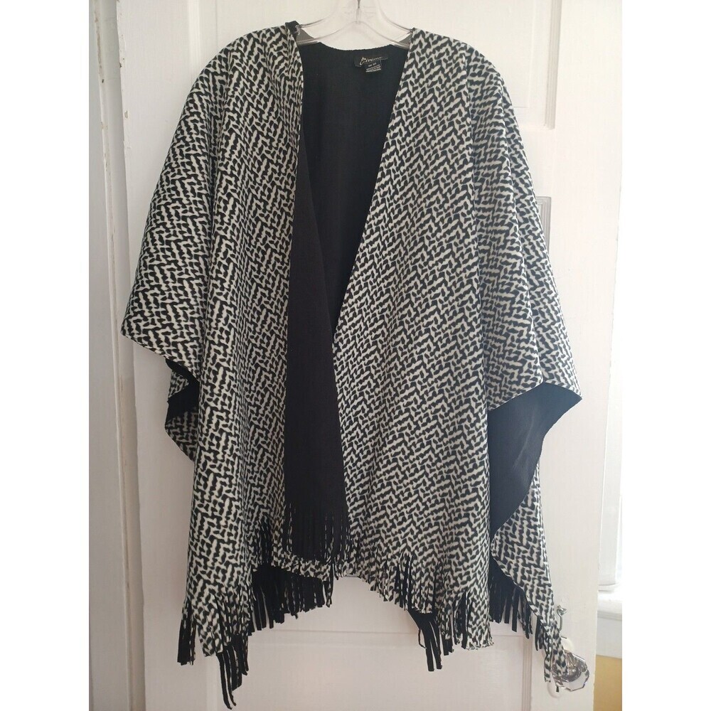 Eivissa black white fleece cape shawl wrap womens one size fringed reversible?